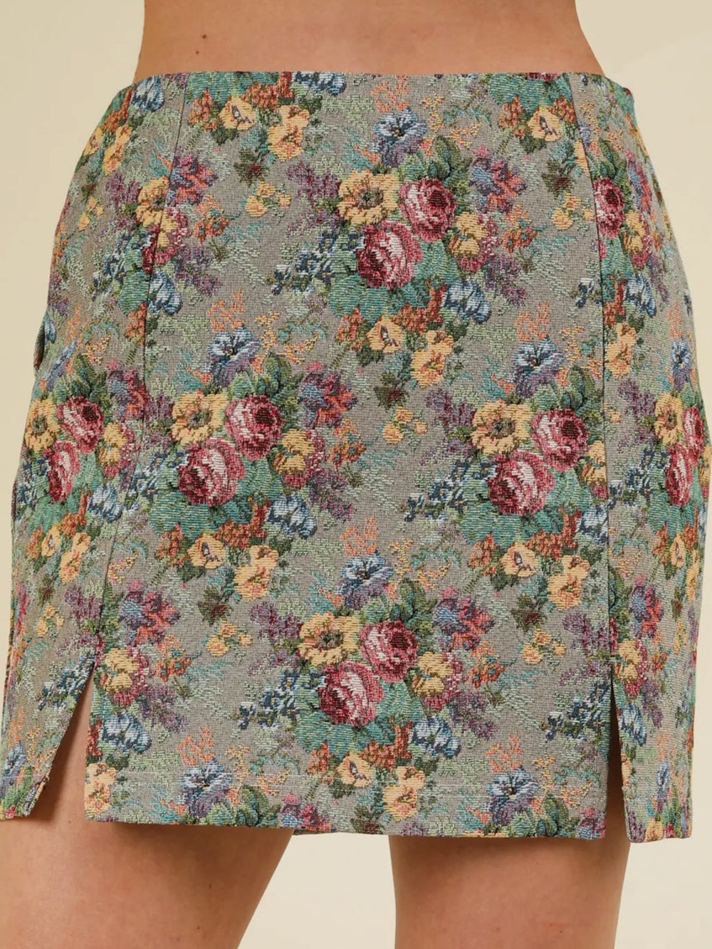 New In Floral Mini Skirt